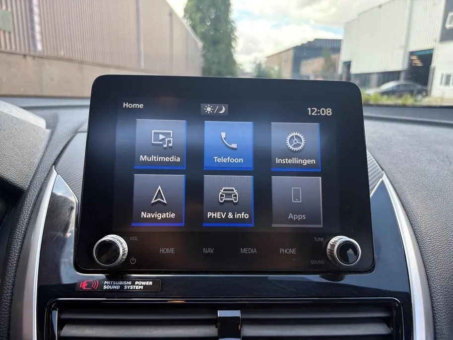 Mitsubishi Eclipse Cross 2.4 PHEV Instyle Trekhaak | Stoel verwarming | Achteruitrijcamera | Leder | Cruise control