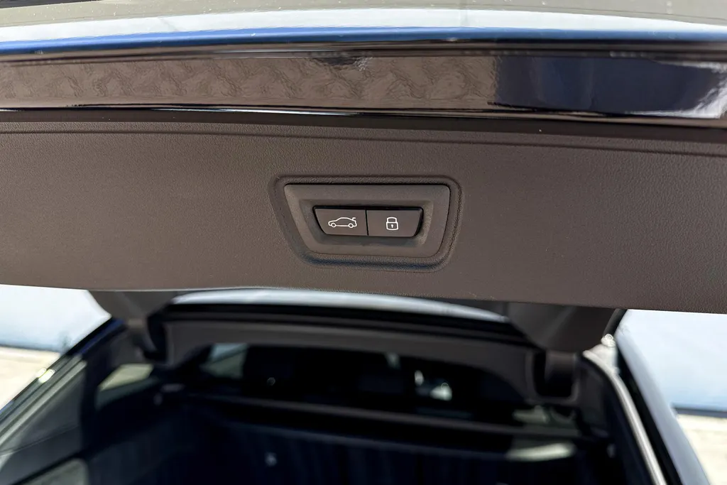 BMW 5 Serie Touring 550e xDrive