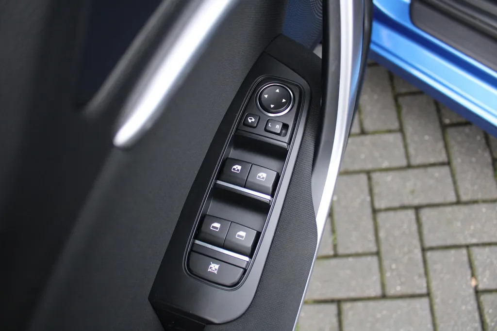 Kia Ceed Sportswagon 1.5 T-GDi MHEV DynamicLine | Navi | Camera | Clima | Cruise | 17' GT-Line velgen | LED | Apple Carplay | Android Auto |