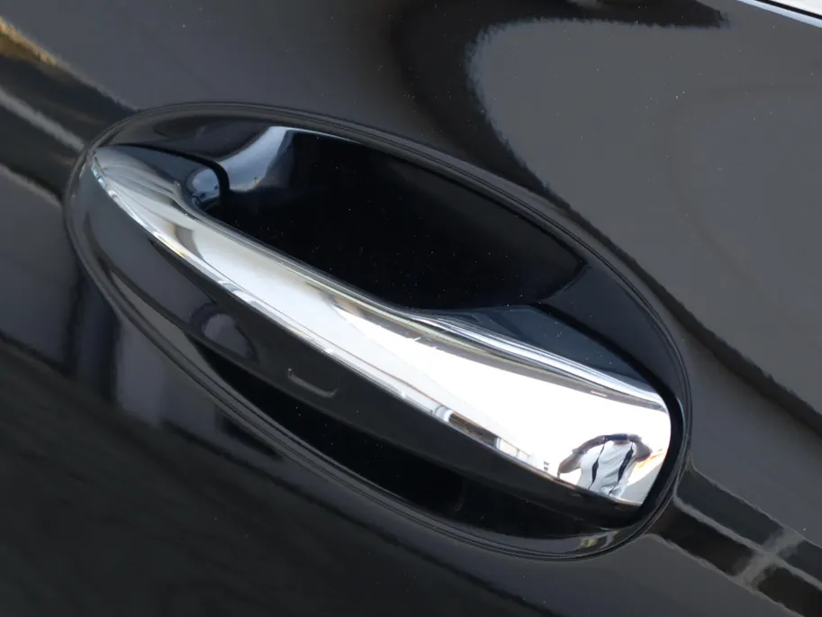 Mercedes-Benz GLC 300e 4MATIC Business Solution AMG l Keyless l Achteruitrij camera l Stoelverwarming