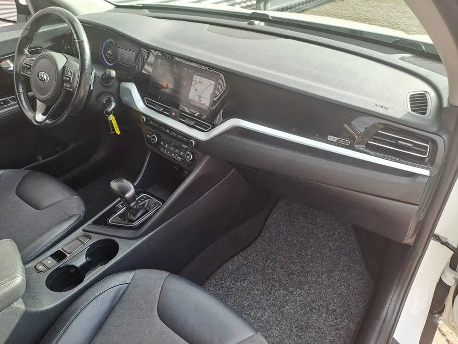 Kia Niro 1.6 GDi Hybrid DynamicLine AUTOMAAT | GROOT scherm | Navigatie | Camera | Adaptieve Cruise | Climate | Apple Carplay/Android Auto