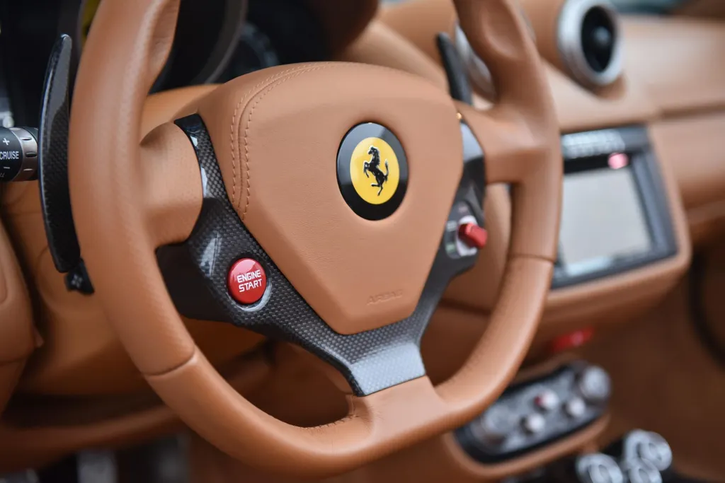 Ferrari California 4.3 V8 HELE