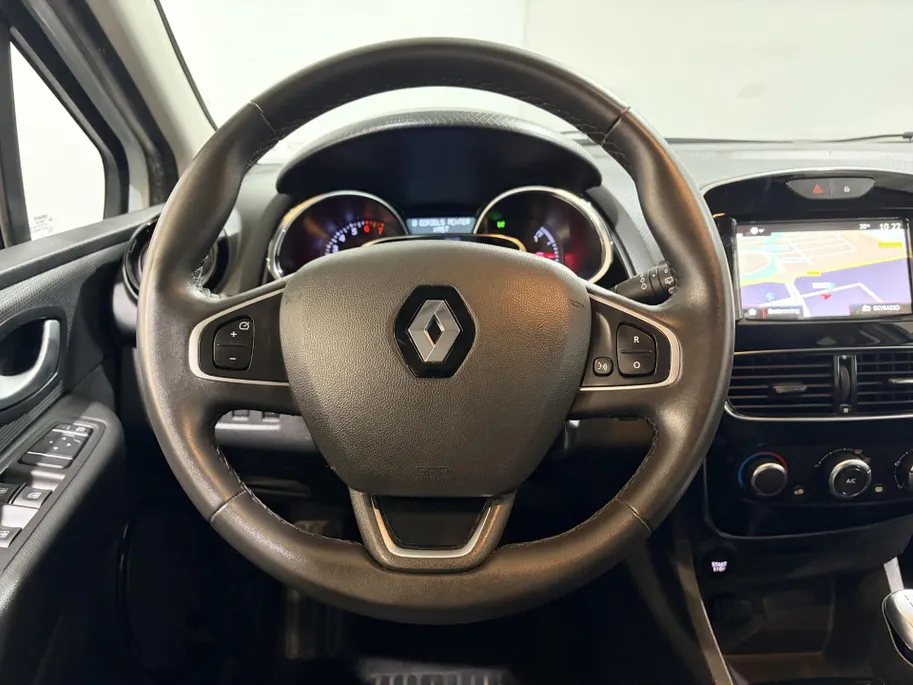 Renault Clio 90PK TCe Limited | Camera | Airco | Cruise Control | Lichtmetalen Velgen | Bluetooth | Keyless Entry | Elektrische Ramen & Spiegels | Parkeersensoren | Armsteun |