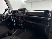 Suzuki Jimny 1.5 Select Allgrip Automaat | 4-Persoons | Trekhaak | L.M. Velgen