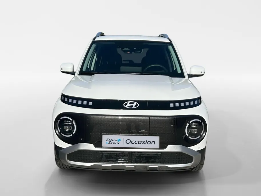Hyundai Inster Evolve Sky 49 kWh Zeer rijk uitgevoerd met oa schuif/kanteldak, airco etc! Nu met DEMOKORTING! Incl. resterend fabrieksgarantie!!