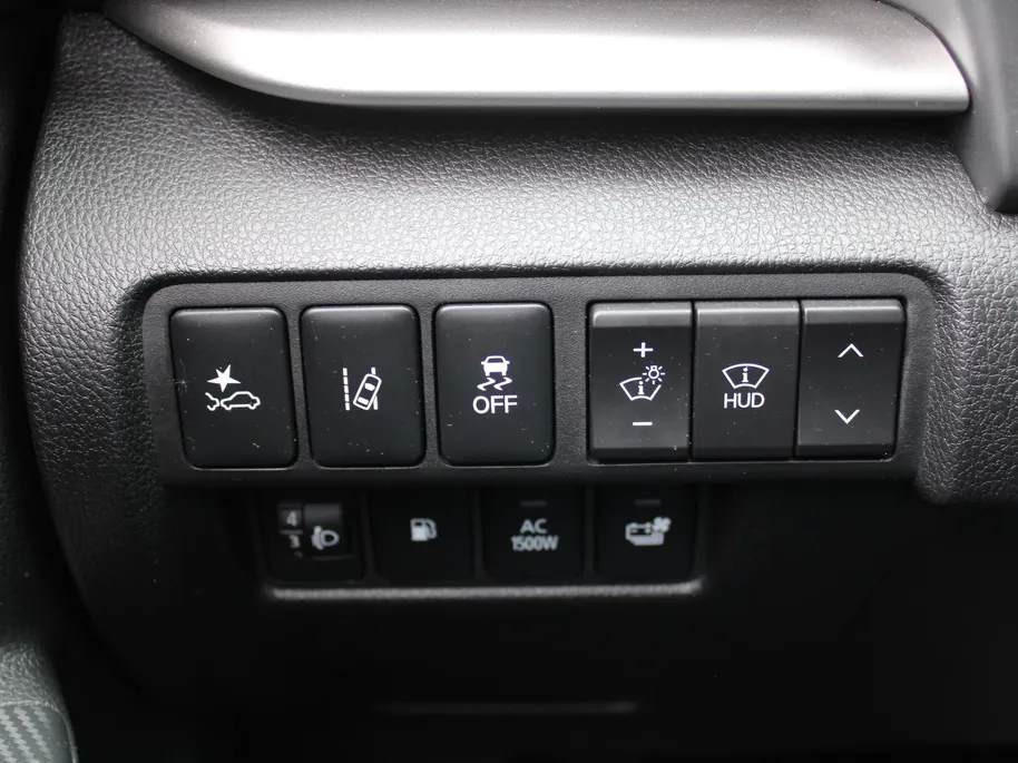 Mitsubishi Eclipse Cross 2.4 PHEV First Edition | Camera rondom | Stuur/stoelverwarming v+a | HUD | Winterset op LM | Dakdragers |