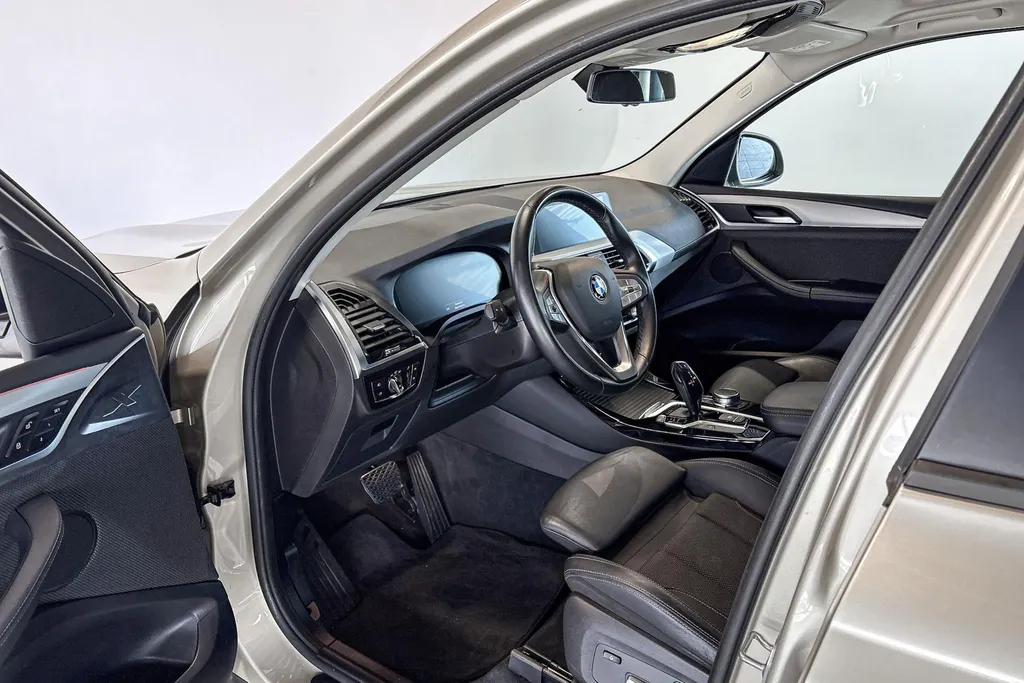 BMW X3 xDrive20i Business Edition Executive Individual