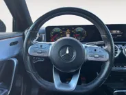 Mercedes-Benz A-Klasse 250 Premium Plus | AMG Pakket | Panoramadak | Achteruitrijcamera | Stoelverwarming | 12 maanden garantie! |