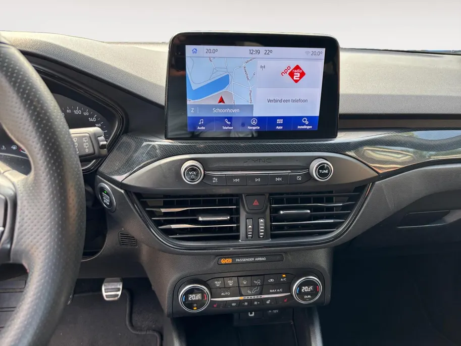 Ford Focus 1.0 EcoBoost ST Line Business 125PK | Winter Pack | Comfort Pack | Privacy Glass | Climate Control | Keyless Entry