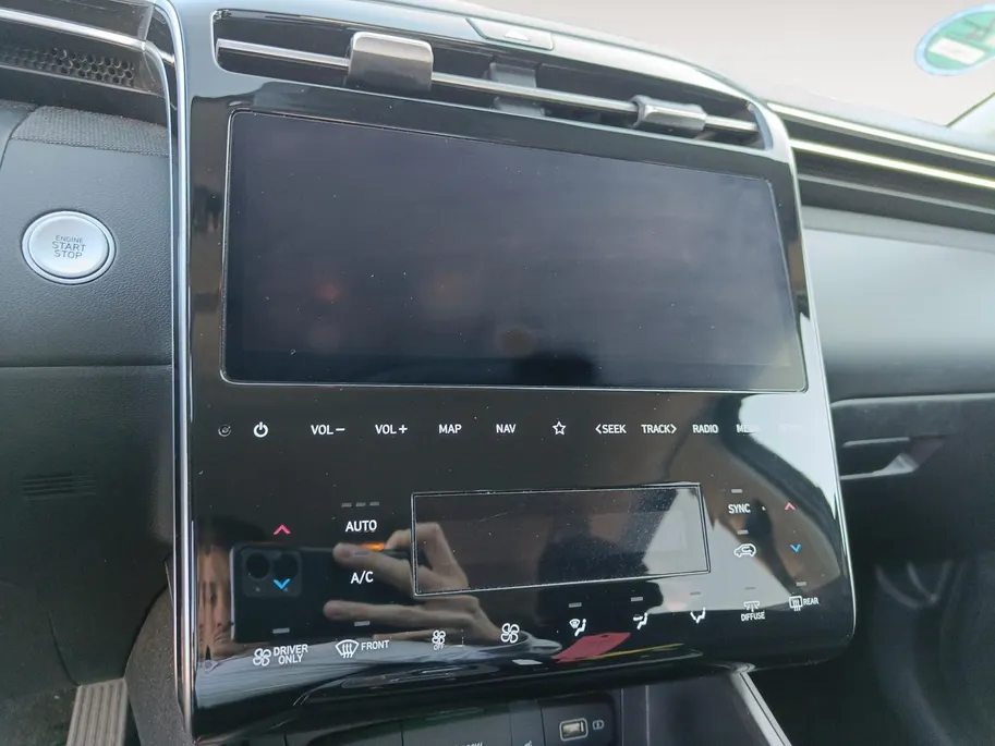 Hyundai Tucson 1.6 T-GDI HEV Comfort Smart | Trekhaak | Elektrische achterklep | Navigatie | Parkeersensoren voor en achter |
