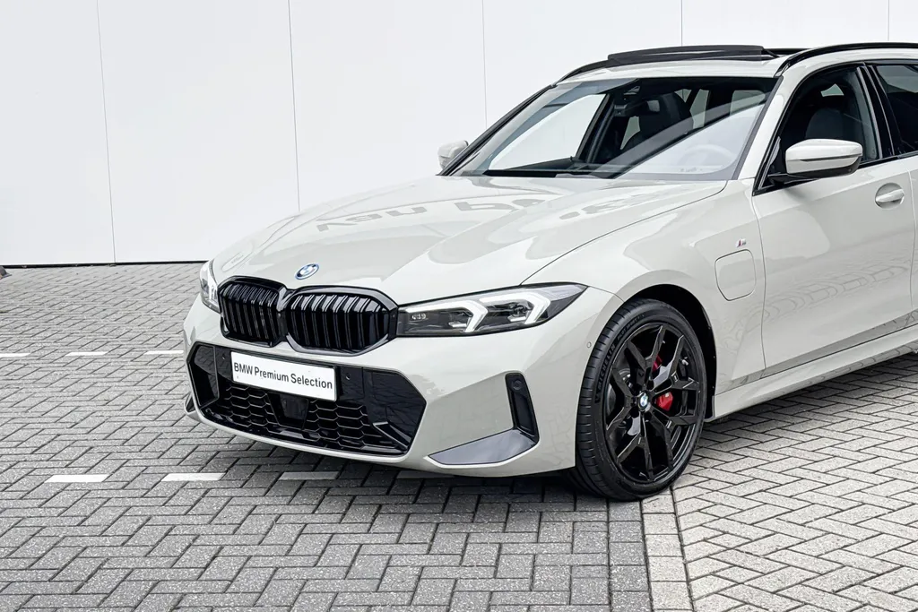 BMW 3 Serie Touring 330e