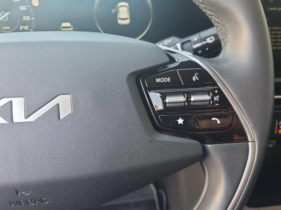 Kia Niro 1.6 GDi Hybrid DynamicLine | Navigatie | Camera | Adaptieve cruise control | Apple Carplay / Android Auto | Parkeersensoren voor en achter | Verbruik 1 op 20!