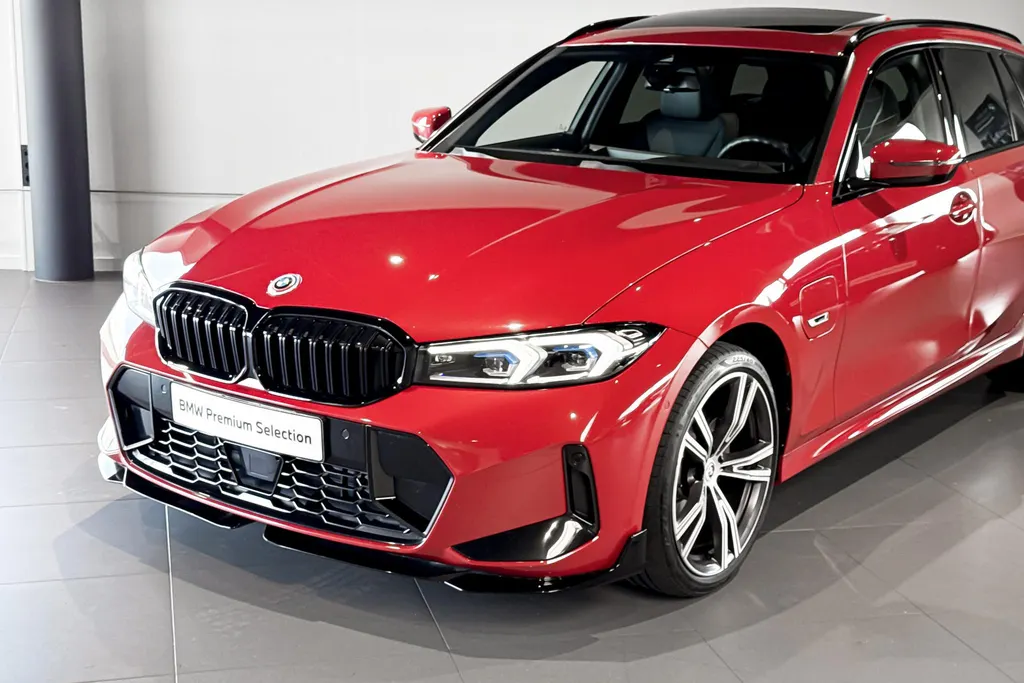 BMW 3 Serie Touring 330e xDrive