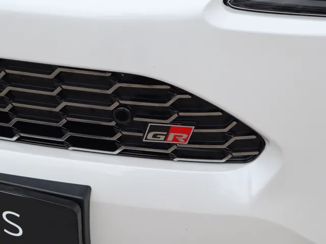 Toyota Yaris Cross 1.5 Hybrid GR Sport | Panoramadak | JBL | Blindspot | HUD