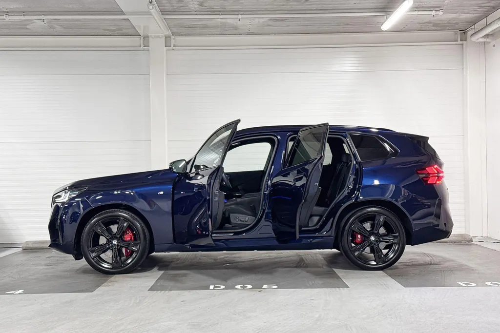 BMW X3 M50