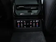 Audi A6 Avant S edition Comp 367 PK S-tronic e-hybrid quattro · MIDNIGHT GREEN · 360 Camera · Servosluiting · Panoramadak · Bang & Olfusen · Elek. Stuurkolom · Bijrijder Scherm · Stoelverwarming V + A · 21'' Inch · Garantie t/m 03-03-2028