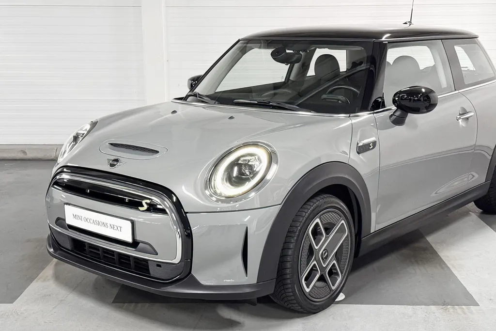 MINI Cooper 3-deurs Electric MINI Yours