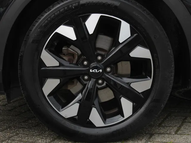 Kia Sportage 1.6 T-GDi Plug-in Hybrid AWD DynamicLine | Navi | Adap. Cruise | Park sens
