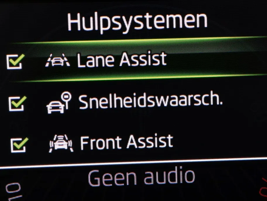Škoda Fabia 1.0 TSI 95pk Essence · Airco · Apple/Android Car Play · P-Sensoren · Virtual Cockpit · Garantie t/m 03-06-2028 of 100.000km