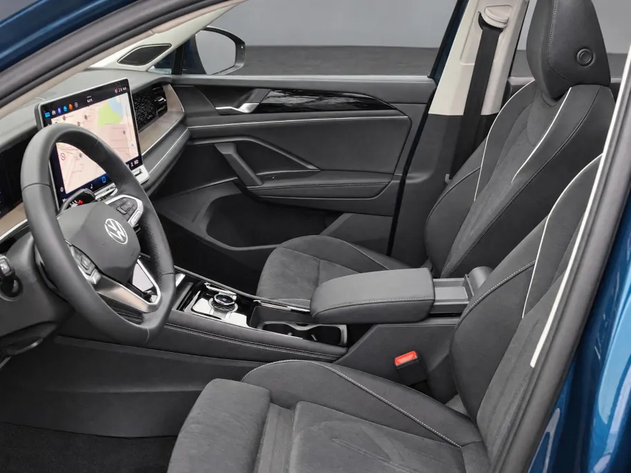 Volkswagen Tayron 1.5eHybrid 150kW/204PK Life Edition · Panoramadak · Harman/Kardon sound · 360°Camera · Garantie t/m 12-02-2031 of 100000km.