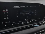 Audi A5 Avant 2.0 299pk S-tronic e-hybrid Quattro Advanced · Camera · Wegklapbare Trekhaak · Stoelverwarming · Apple/Android Car Play · 18'' Inch · Garantie t/m 18-11-2029 of 100.000km