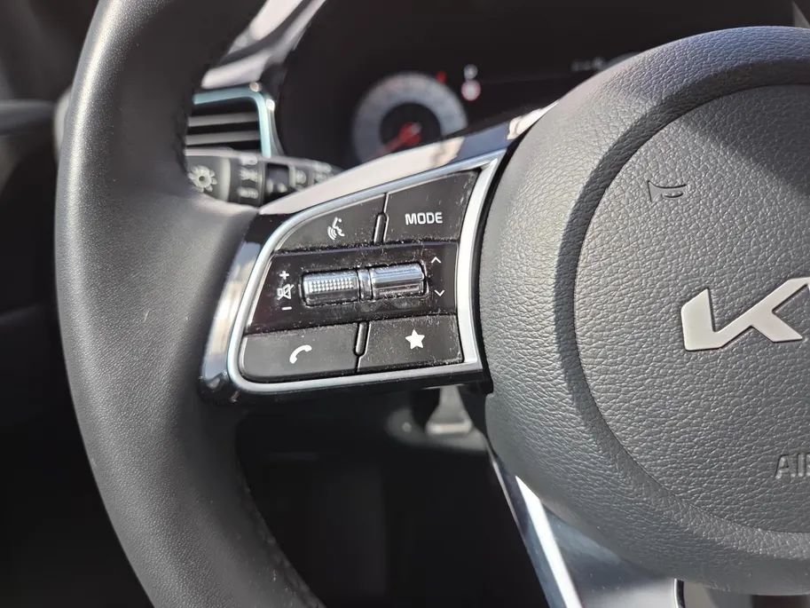 Kia Ceed Sportswagon 1.0 T-GDi MHEV Design Edition | Zeer compleet | Stoel & stuurverwarming | Achteruitrijcamera | JBL audio | Adaptieve cruise control | Elektrische achterklep | Fabrieksgarantie | NAP