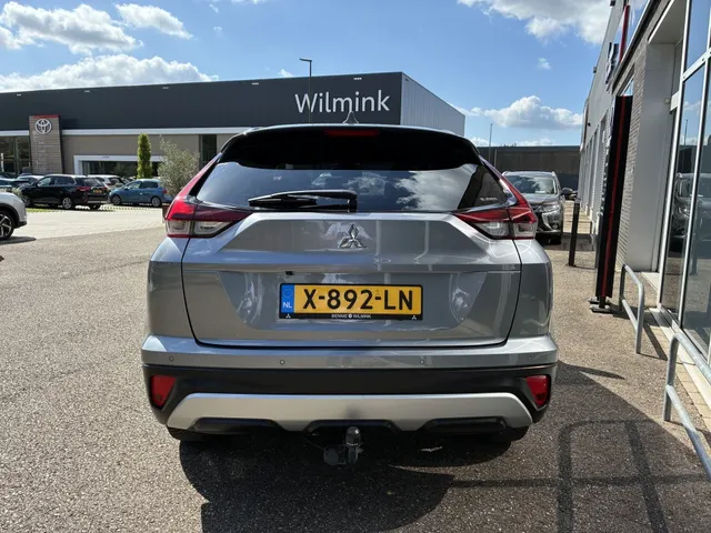 Mitsubishi Eclipse Cross 2.4i PHEV Intense+ | Trekhaak | Navigatie