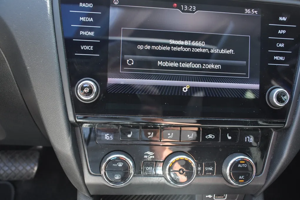 Škoda Octavia 1.0 TSI Grt Amb. Bns Hatchb. Apple/Android.