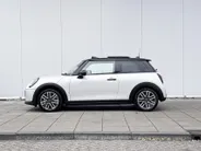 MINI Cooper 3-deurs Cooper C Favoured