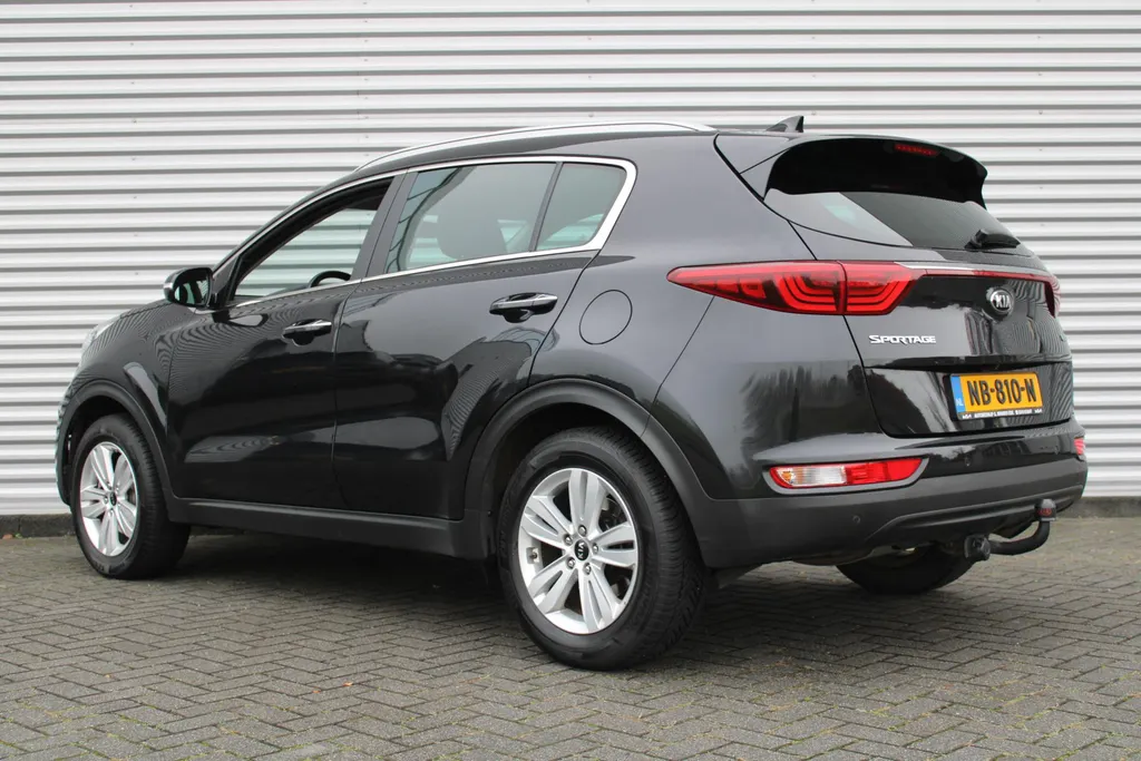 Kia Sportage 1.6 GDI First Edition | 17' LM | Navi | Airco | Cruise | Camera | PDC | Trekhaak |