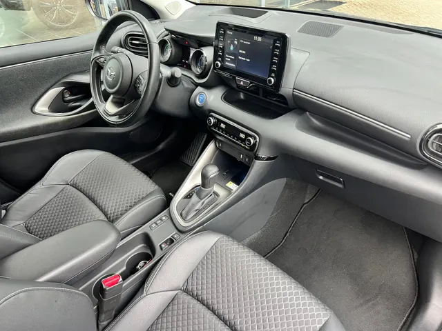 Mazda 2 Hybrid 1.5 Select AUTOMAAT | TREKHAAK | FULL HYBRID | A.CAMERA | HEAD-UP DISPLAY | STOEL- en STUURVERWARMING | APPLE CARPLY/ANDROID AUTO |