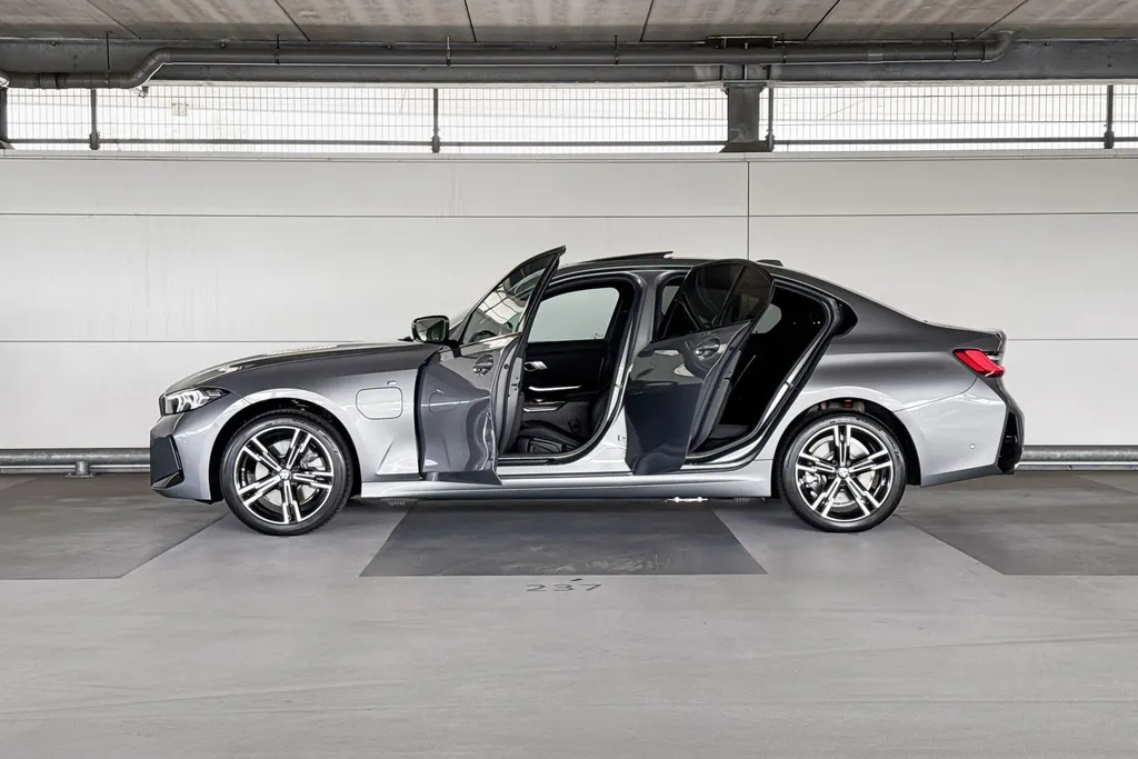 BMW 3 Serie Sedan 330e