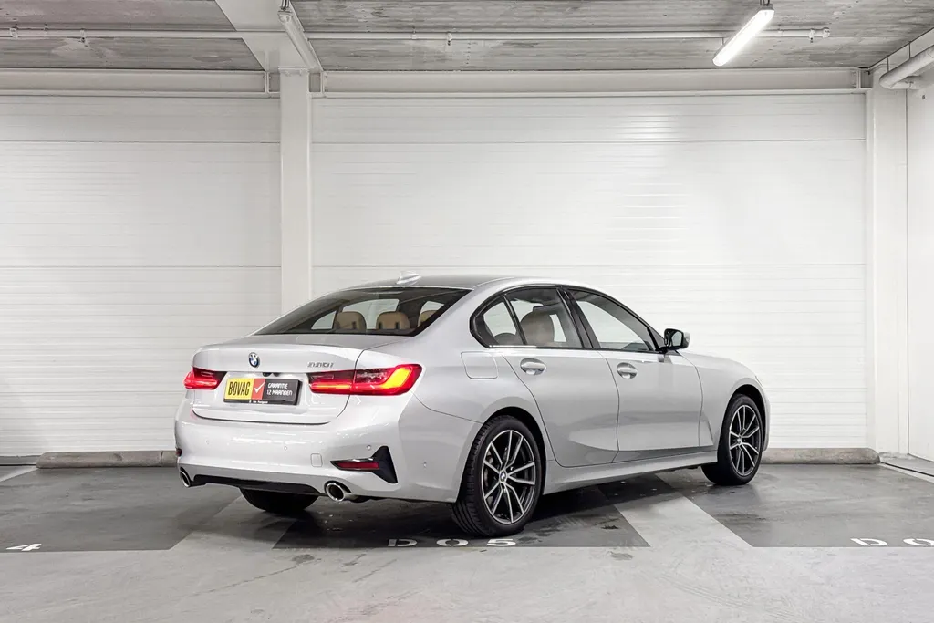 BMW 3 Serie Sedan 330i High Executive Edition