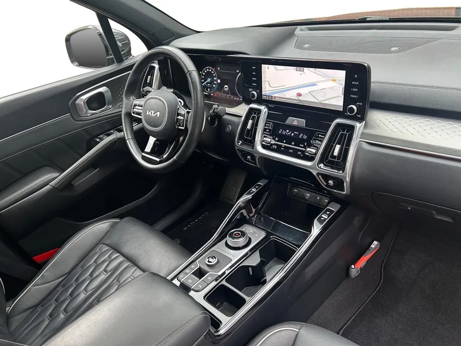 Kia Sorento 1.6 T-GDI Hybrid 2WD ExecutiveLine 5p. | Apple Carplay / Android Auto | Navigatiesysteem | Elektrisch Verstelbare Voorstoelen | Bestuurdersstoel met Geheugen | Elektrisch Schuif / Kanteldak | Elektrisch Bedienbare Achterklep | Stoelverwarming + Stoelkoeli