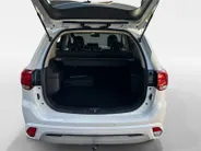 Mitsubishi Outlander 2.4 PHEV Pure+ | Automaat | Keyless start | Keyless entry | Stoel Verwarming | Trekhaak | Cruise control |