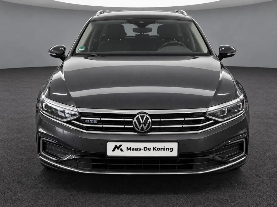 Volkswagen Passat Variant 1.4 TSI 218pk PHEV GTE Business · Apple/Android Car Play · Camera · Wegklapbare Trekhaak · Stoelverwarming · Elek. Achterklep · 18'' Inch ·