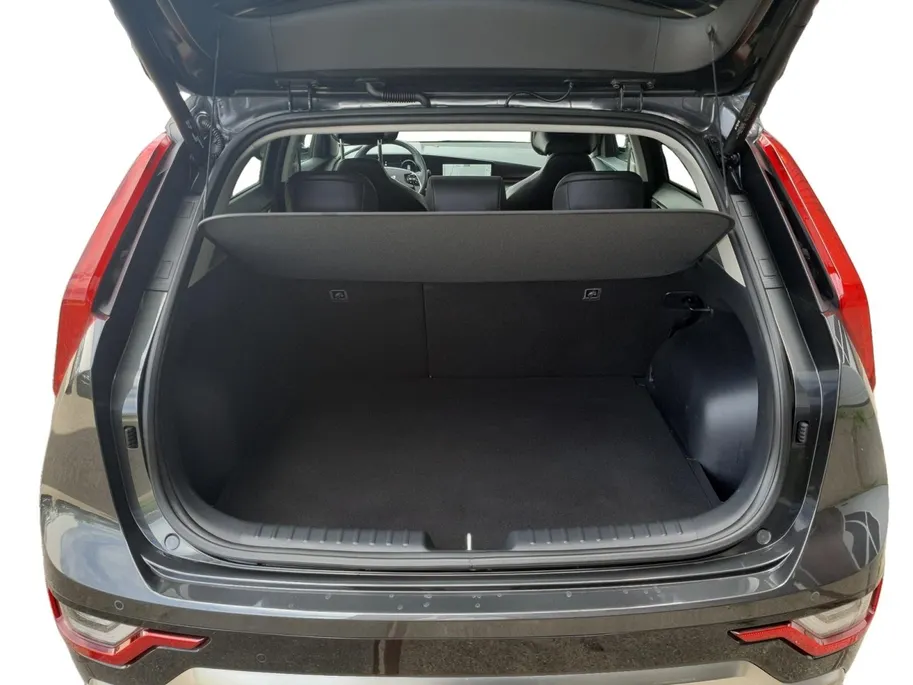 Kia Niro 1.6 GDi Hybrid DynamicPlusLine | Schuifdak | Stoel en stuurverwarming | Dodehoekdetectie | Head-up Display | Camera | verbruik 1 op 20!