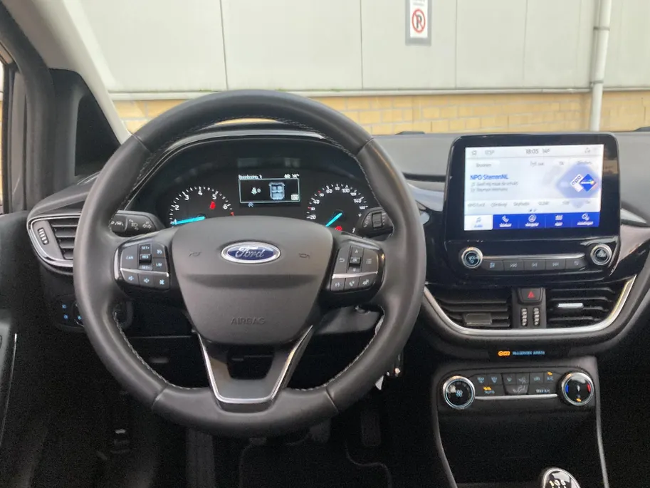Ford Fiesta 1.0 EcoBoost 100 pk Titanium 5-deurs Navigatie - Apple Carplay/ Android Auto - Active Park Assist