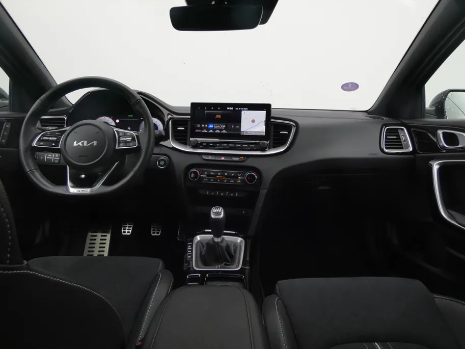 Kia Ceed Sportswagon Sw 1.5 T-GDi 140pk GT-PlusLine | Uniek! | Schuif/Kanteldak | Stoel/Stuurwielverwarming | JBL | Memory |