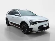 Kia Niro EV ExecutiveLine 64.8 kWh Accu 100% | Meest luxe uitvoering | Schuif/kantel dak | Dodehoek Detectie | Cruise Control Adaptief |  Head up Display | Stoelverwarming en Ventilatie | Harmen / Kardon | camera | Carplay & Android | Fabrieksgarantie t/m 19-06-2031