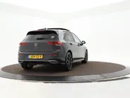 Volkswagen Golf 1.4 245pk DSG eHybrid GTE · Panoramadak · Camera · Apple/Android Car Play · Stoelverwarming · Navigatie · P-Sensoren · Park Assist · 19'' Inch ·