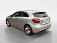 Mercedes-Benz A-Klasse 180 Business Solution | Zeer nette auto | Navigatie | Achteruitrijcamera | Parkeersensoren v + a | Comfort stoelen | Stoelverwarming | Bovag garantie | NAP