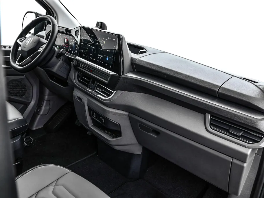 Volkswagen Caravelle Bedrijfswagens Style 70kWh / 218pk L2 · 8-zits · 734104