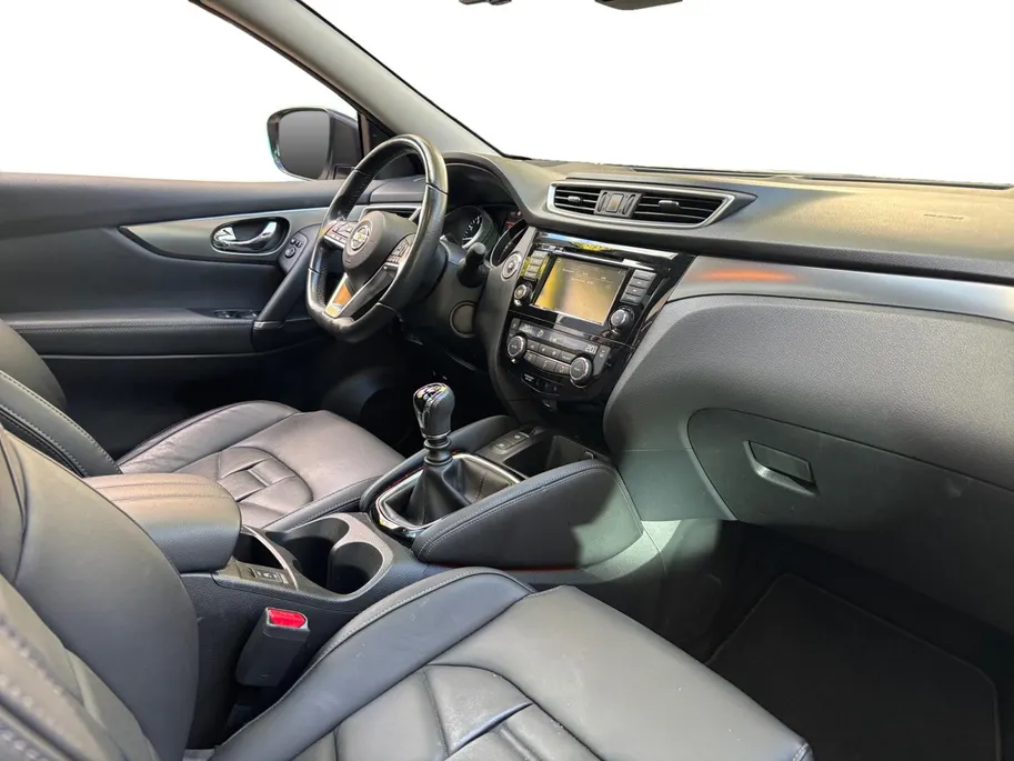 Nissan QASHQAI 1.3 DIG-T Premium Edition | 1e eigenaar | Dealeronderhouden | Elektrische bestuurderstoel | Panorama dak