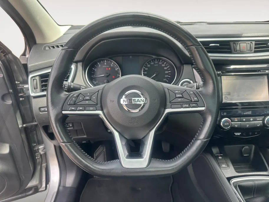 Nissan QASHQAI 1.2 N-Connecta | Navi | Climate | Cruise | Panodak | Trekhaak |