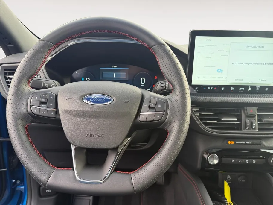 Ford Kuga 2.5 PHEV ST-Line | NL auto | Automaat | Pano dak | BLIS | Adapt. Cruise control | Winter pack | Elektr. Trekhaak | Parkeersensoren voor en achter | 360 graden camera | Fabrieksgarantie |
