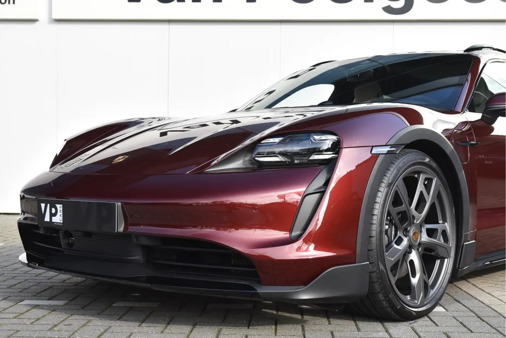 Porsche Taycan Cross Turismo 4 93 kWh