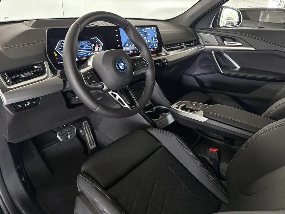 BMW iX2 eDrive20 67 kWh M Sport Edition