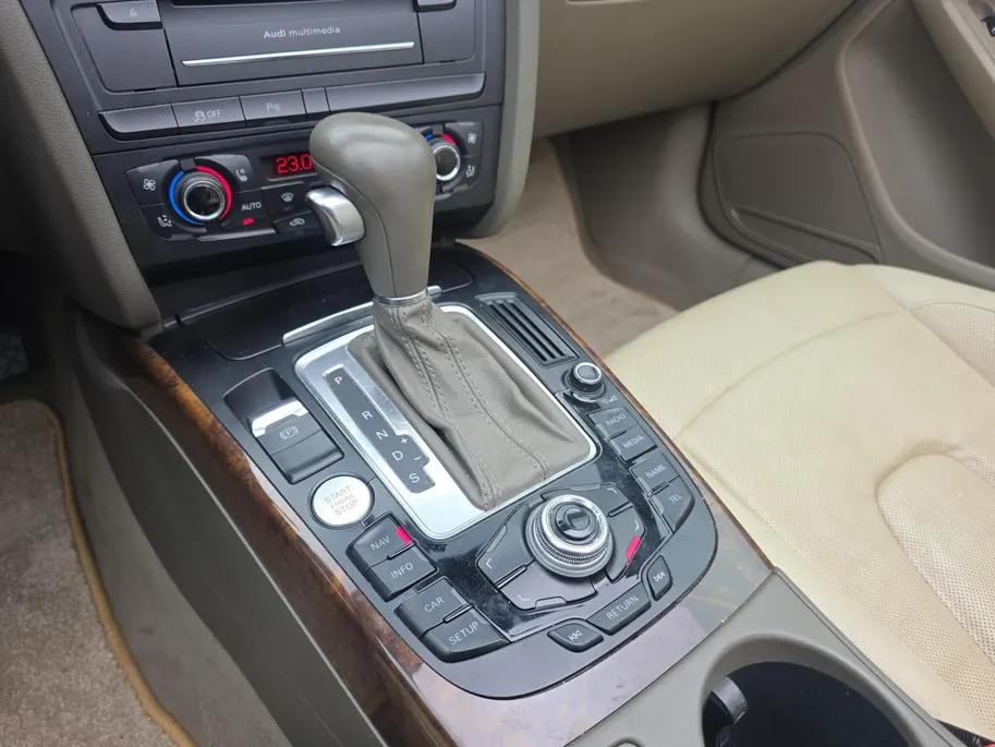 Audi A5 Cabriolet 3.2 FSI quattro Pro Line S | Elektr. lederen stoelen | Navigatie | Parkeersensoren | Stoelventilatie | Elektr. bedienbare ramen | 12 maanden garantie