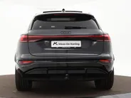 Audi Q6 e-tron SQ6 quattro 100 kWh 490pk · SOH 98% · Panoramadak · 360 Camera · Inklapbare Trekhaak · Warmtepomp · Elek. Stoelen + Geheugen · Garantie t/m 06-10-2030 of 100.000km